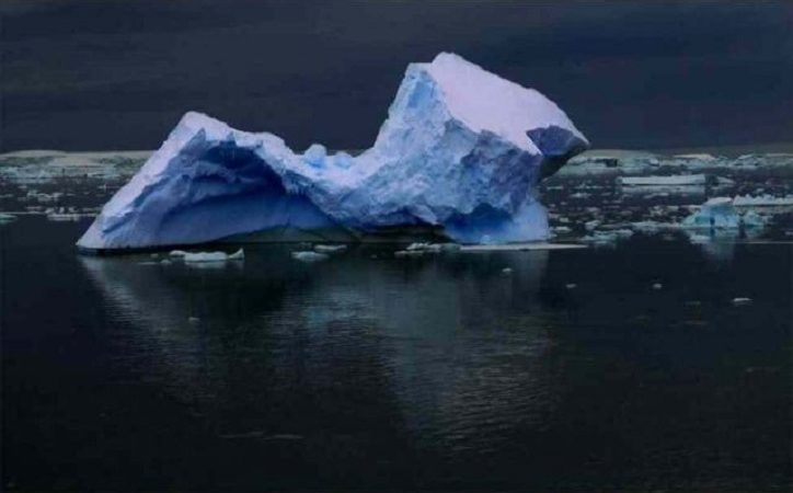 Antarktis unterirdischer innerer Erdkrieg von Regierungen der Welt über FL Maquis . zugelassen